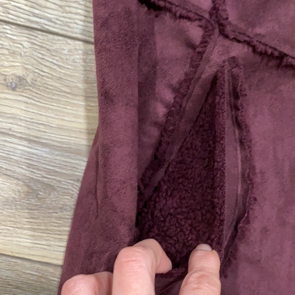 NWT CASLON Plum Burgundy Faux Shearling Suede Vest Size SMALL - Picture 9 of 13